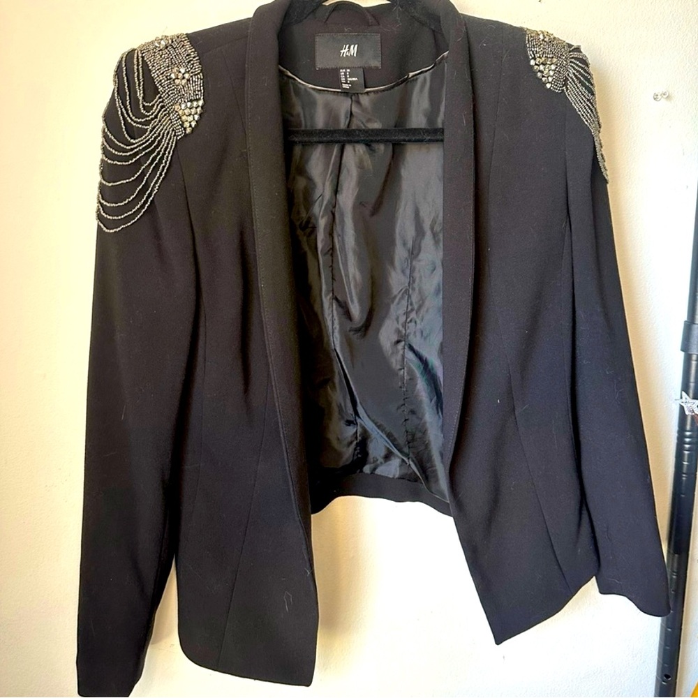 H&M club wear crop jacket with shoulder pads (size Medium or 8)
